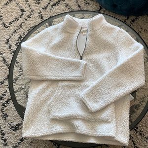 NWOT Fluffy pull over